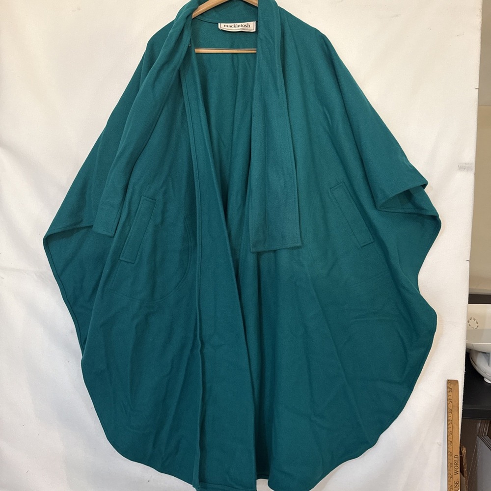 Mackintosh Made In USA Wool Green Poncho Cape Shawl Vintage Excellent Condition
